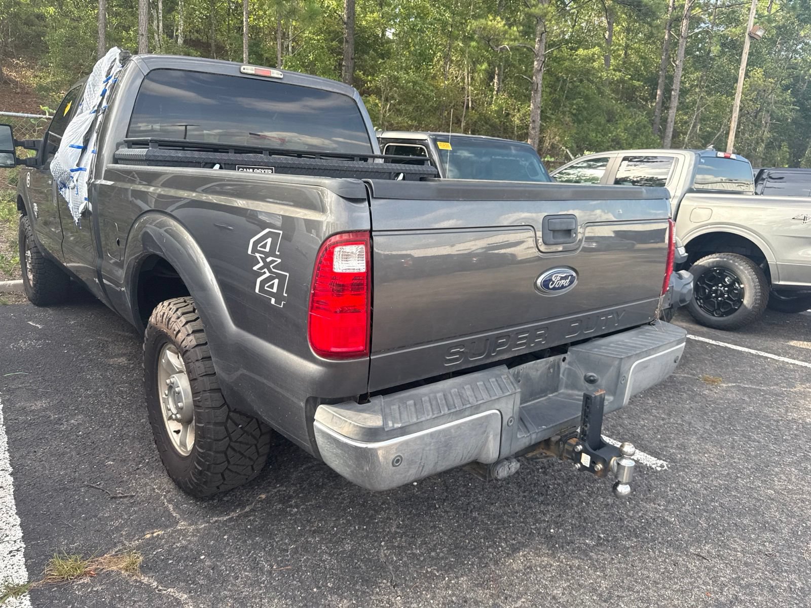 Used 2016 Ford F250 XLT w/ XLT Value Package AWD/4WD image 3