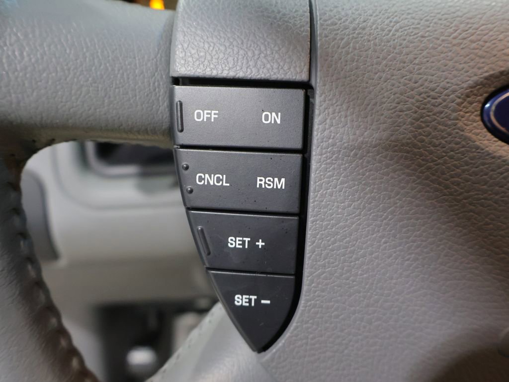 Used 2006 Ford Freestyle SEL image 30