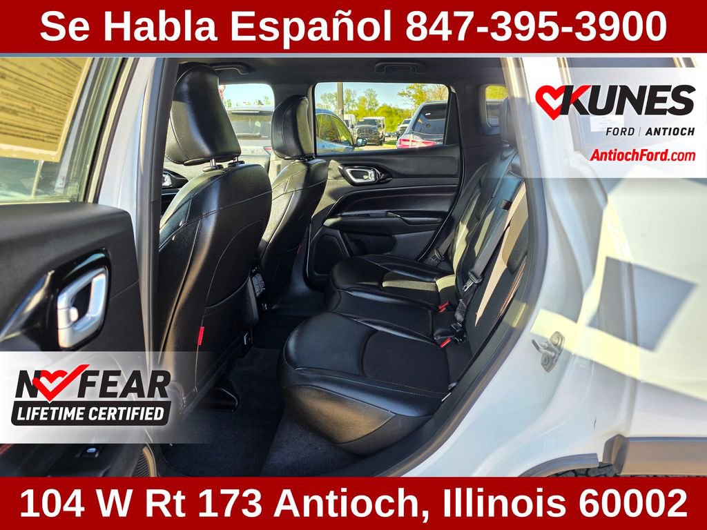Used 2025 Jeep Compass Trailhawk AWD/4WD image 25