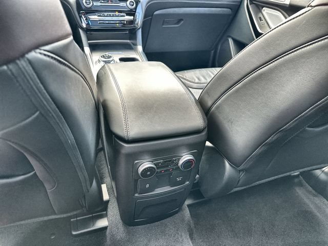 Used 2024 Ford Explorer Platinum w/ Technology Package AWD/4WD image 25