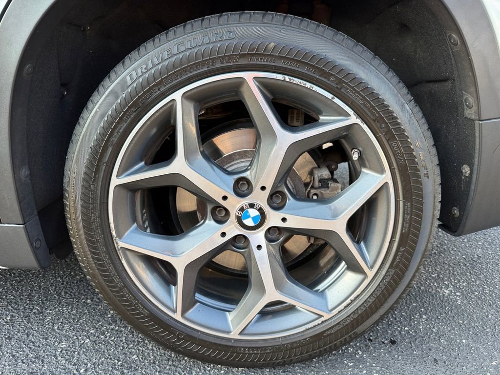 Used 2018 BMW X1 xDrive28i AWD/4WD image 16