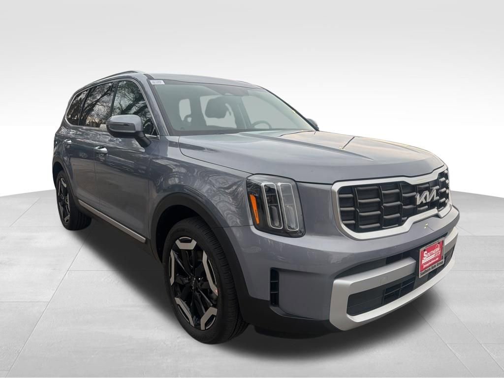 Certified 2025 Kia Telluride S image 8
