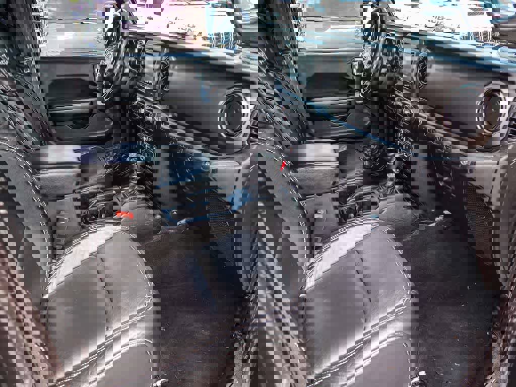 Certified 2019 Jeep Wrangler Unlimited Sport S image 15