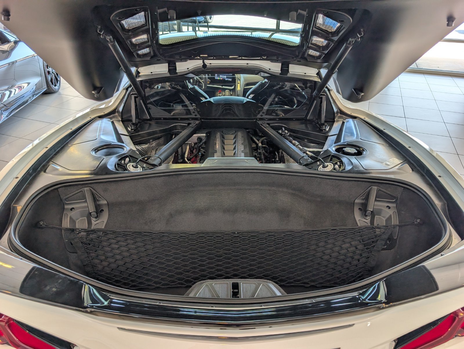 Used 2020 Chevrolet Corvette Stingray Preferred Cpe w/ 2LT Preferred Equipment Group RWD image 11
