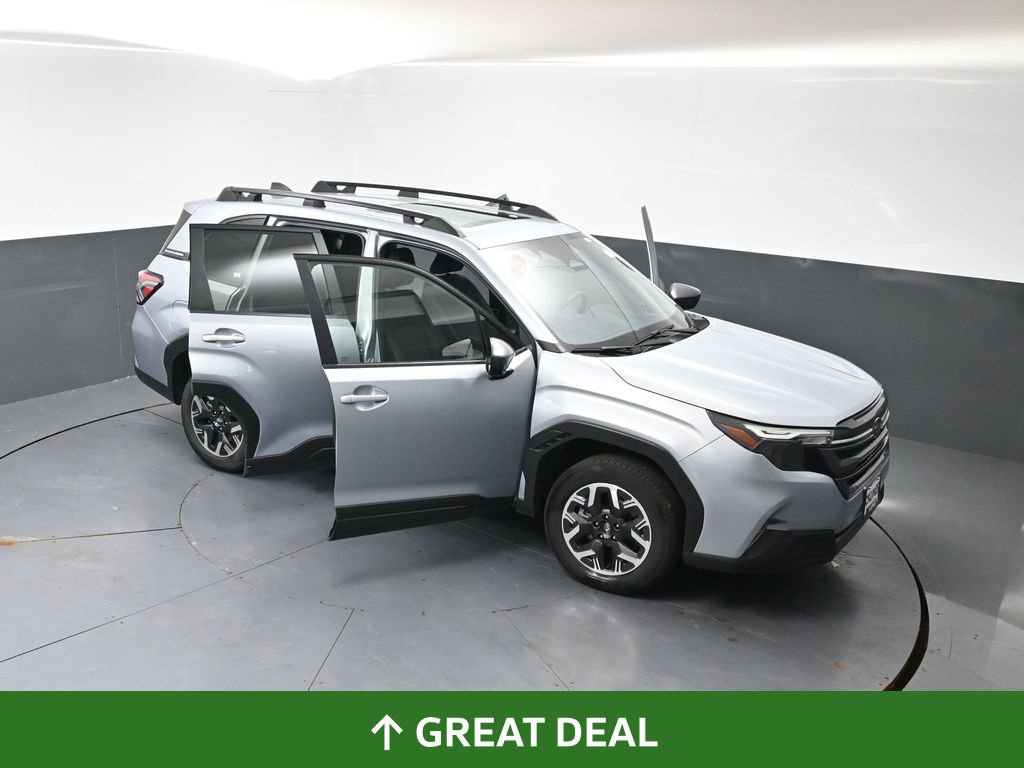 Used 2025 Subaru Forester Premium AWD/4WD image 60