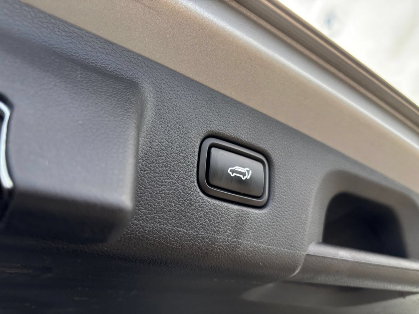 Used 2024 Hyundai Palisade SEL FWD image 24