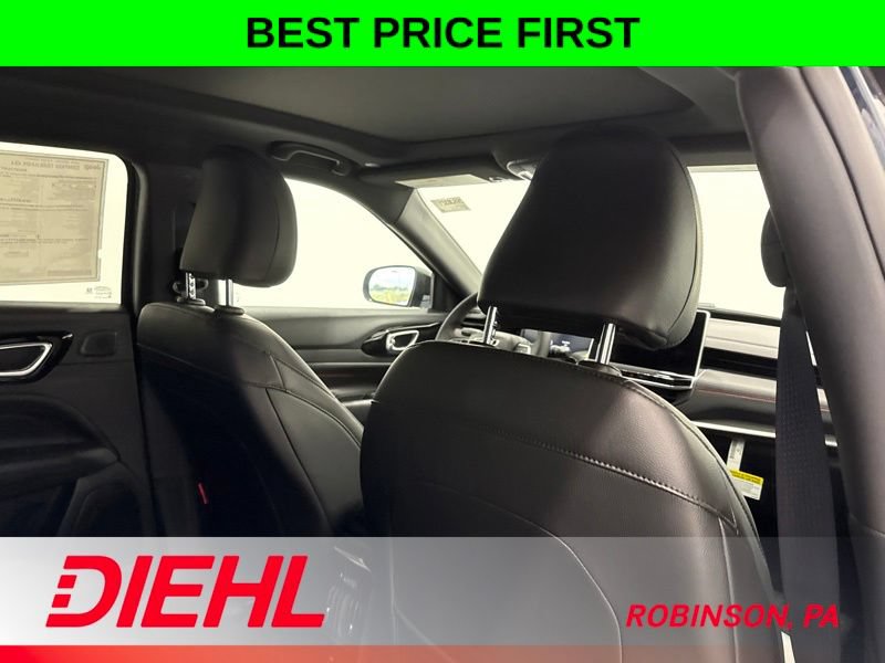 New 2026 Jeep Compass Trailhawk w/ Sun, Sound & Navigation Group AWD/4WD image 13