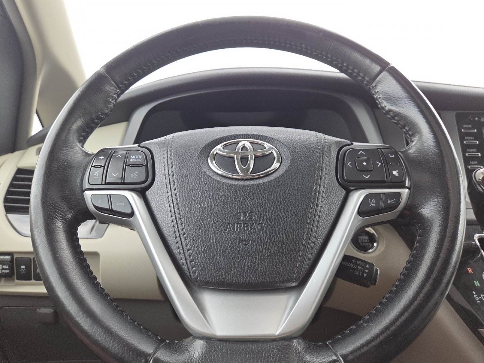 Used 2019 Toyota Sienna XLE w/ XLE Navigation Package AWD/4WD image 26