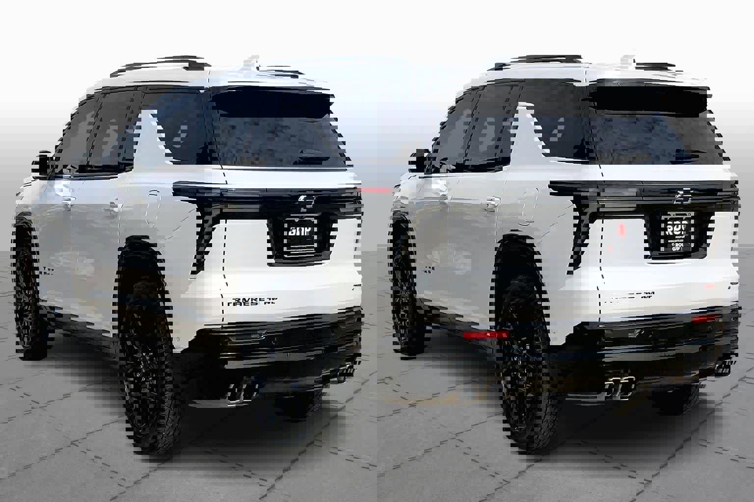 Used 2024 Chevrolet Traverse RS image 12