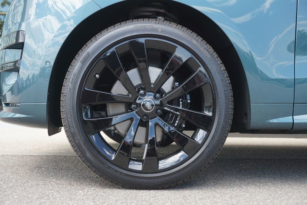 New 2025 Land Rover Range Rover Sport Dynamic SE image 34