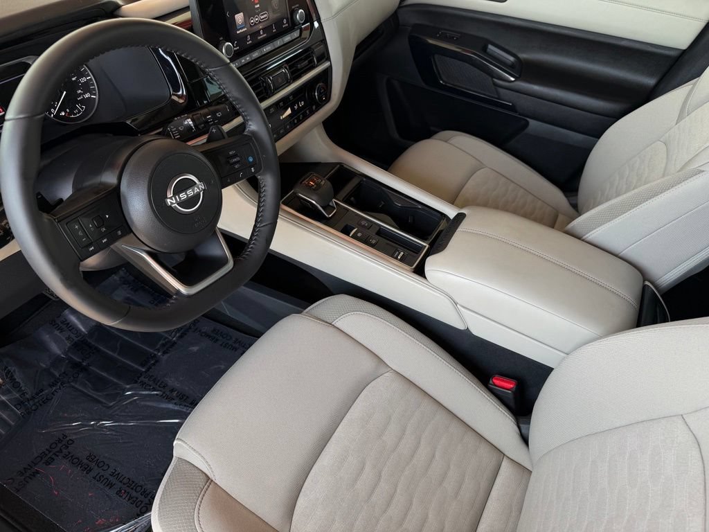Certified 2025 Nissan Pathfinder SV w/ Cargo Package FWD image 16