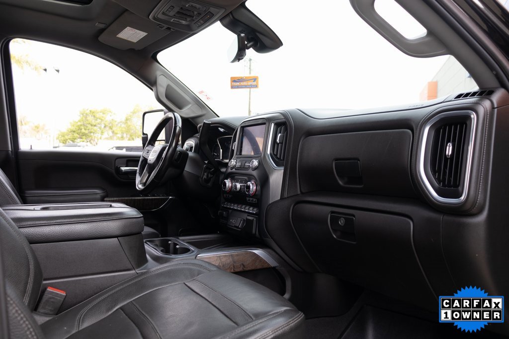 Used 2022 GMC Sierra 2500 Denali w/ Denali Black Diamond Edition image 18