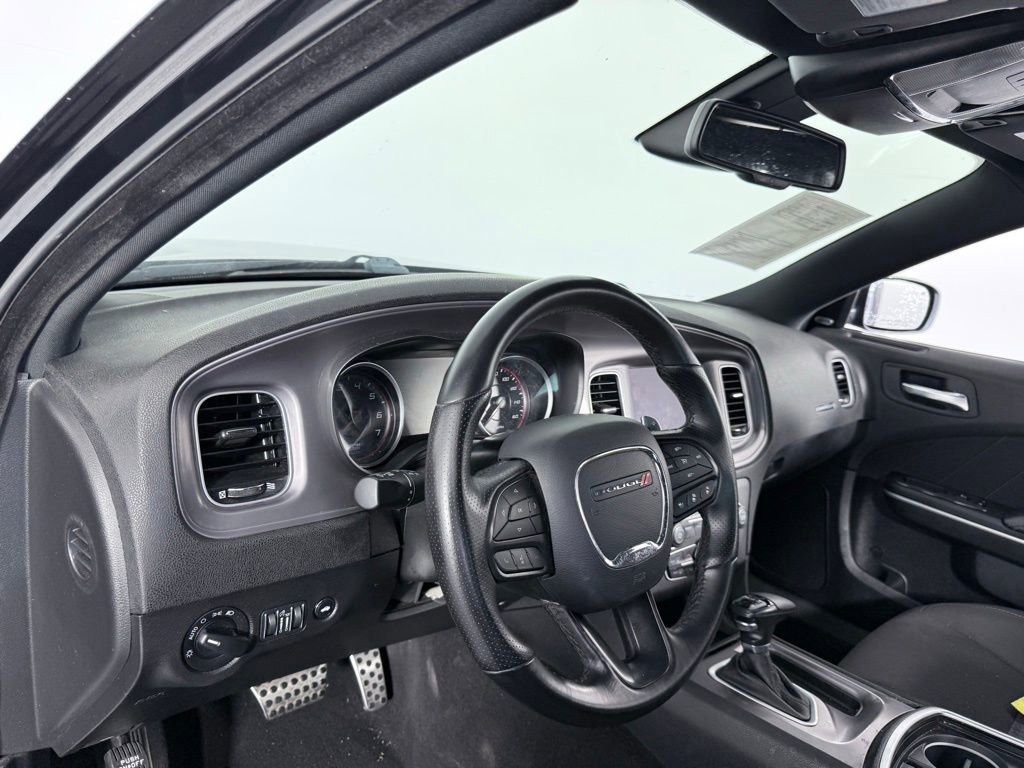 Used 2023 Dodge Charger R/T w/ Technology Group image 24