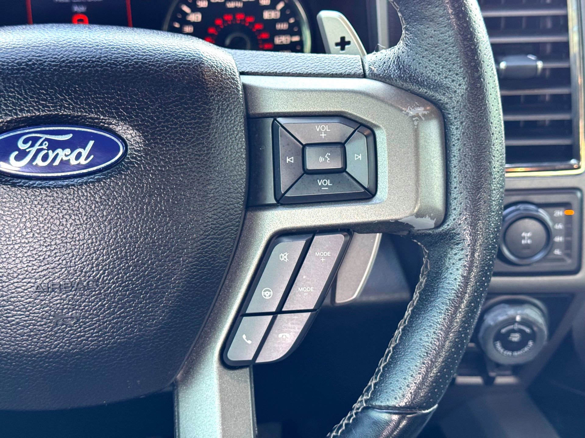Used 2017 Ford F150 Raptor w/ Equipment Group 802A Luxury image 24