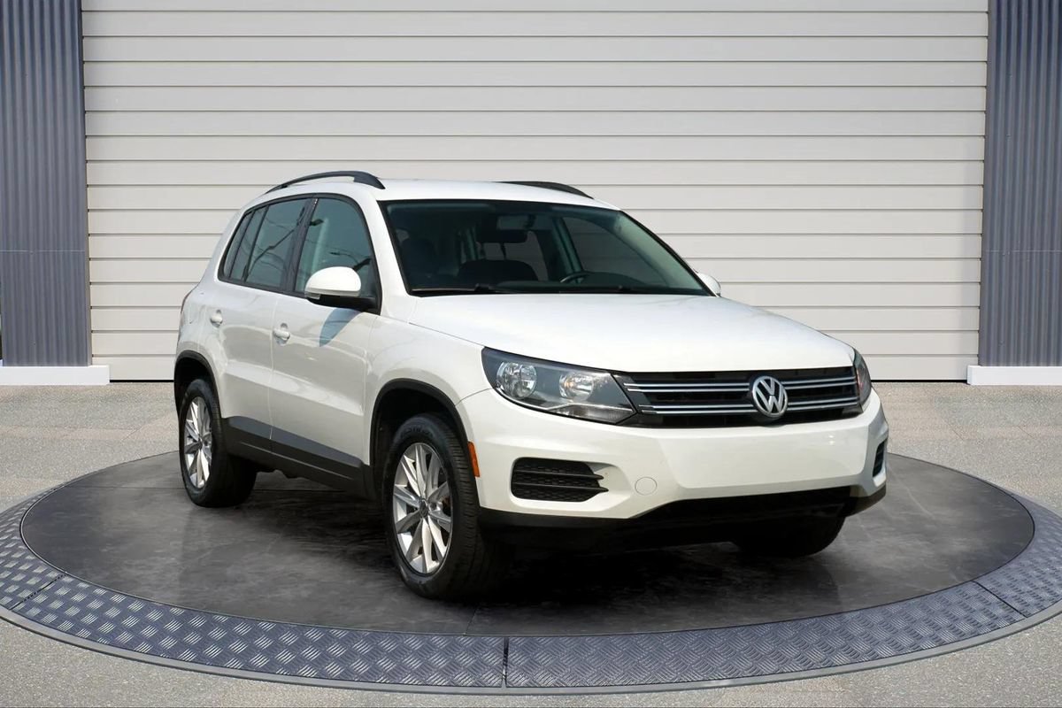 Used 2017 Volkswagen Tiguan Limited w/ Premium Package