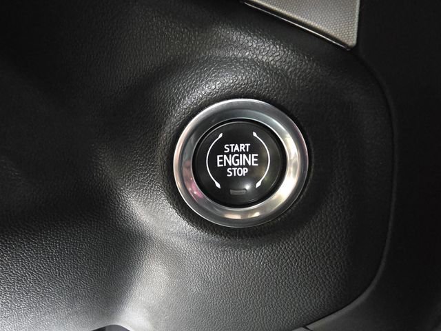 Used 2022 GMC Sierra 1500 SLT w/ SLT Premium Package AWD/4WD image 18