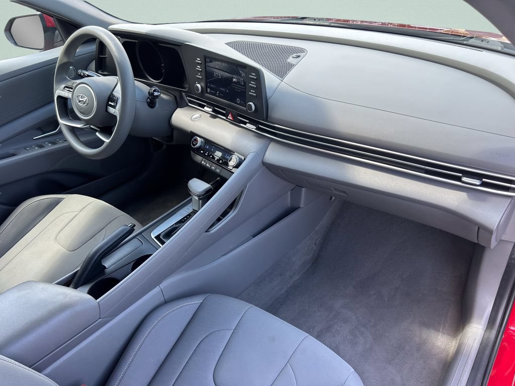Certified 2023 Hyundai Elantra SEL w/ Preferred Accessory Package FWD image 14