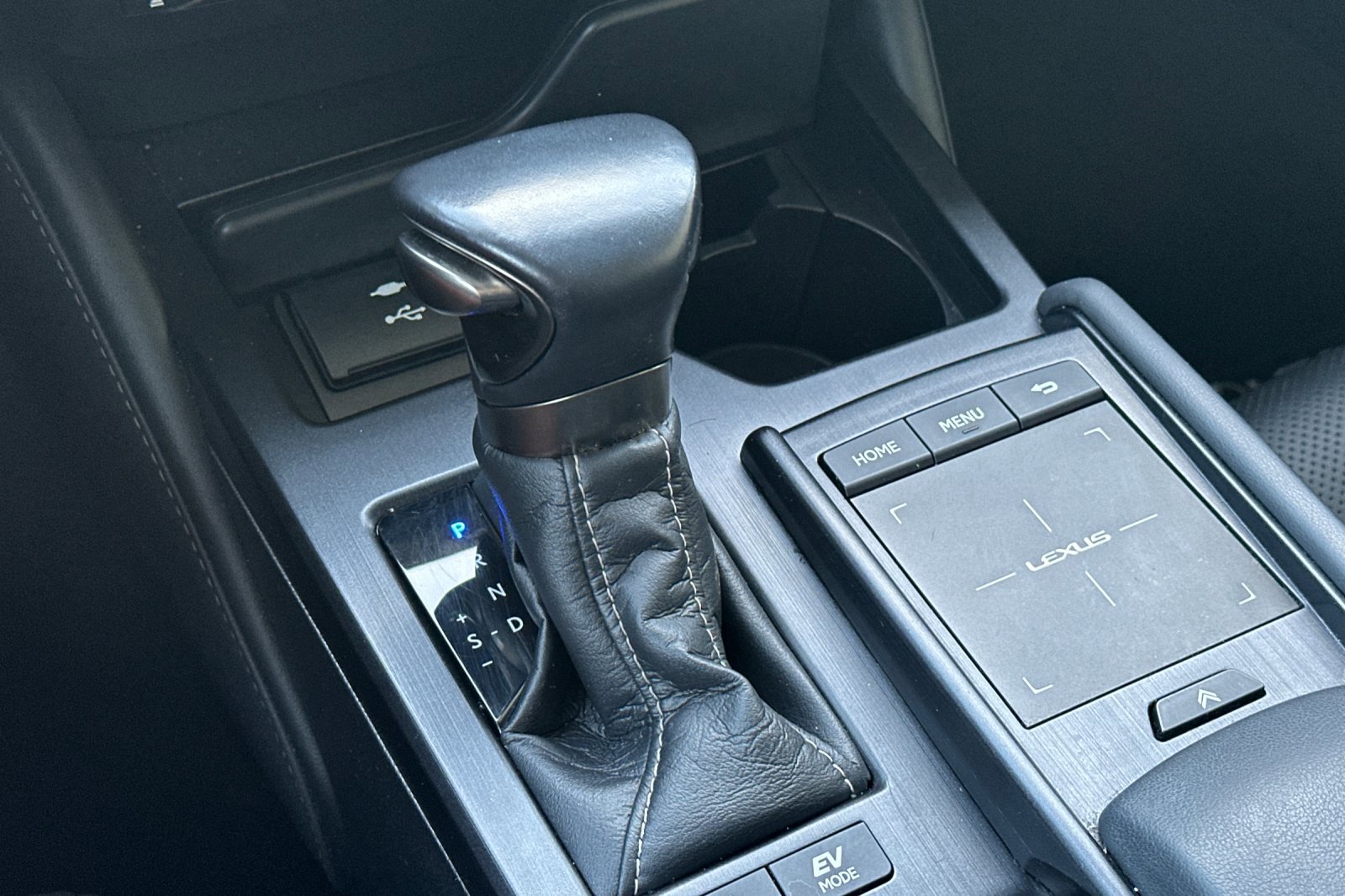 Used 2021 Lexus ES 300h w/ Premium Package image 20