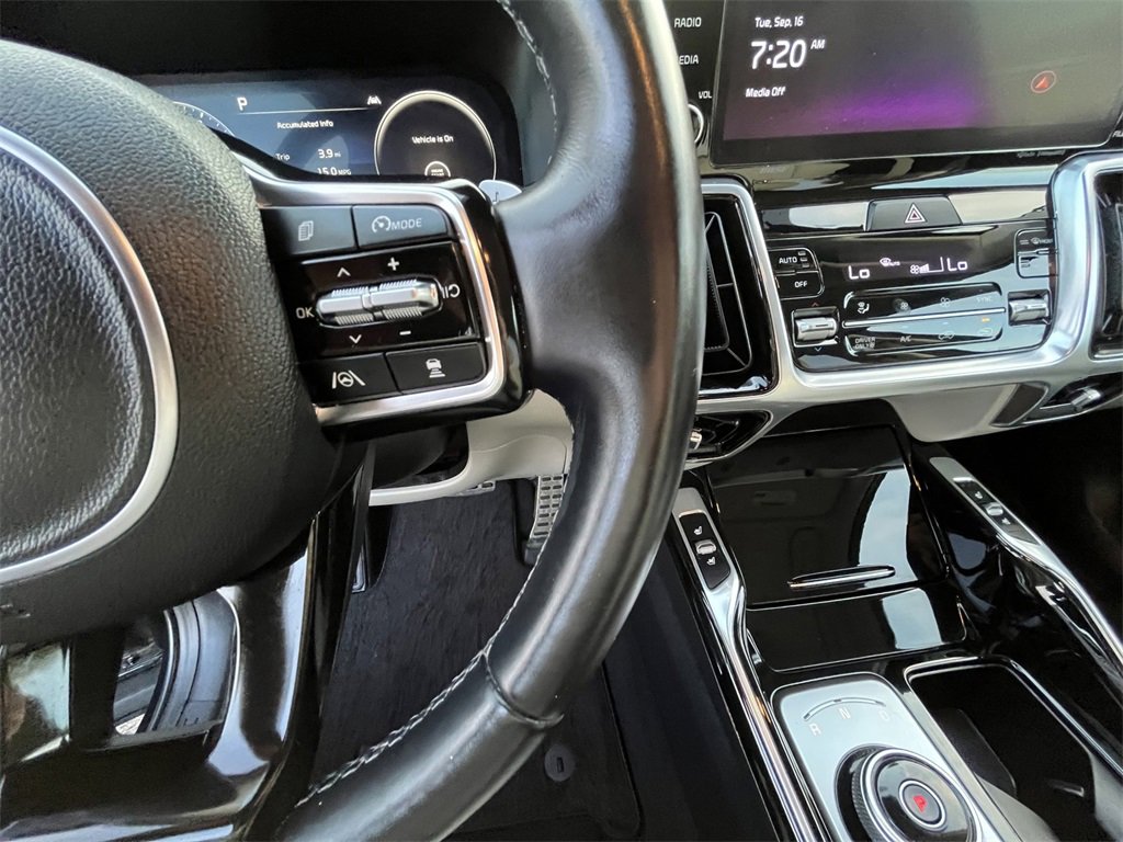 Used 2023 Kia Sorento SX Prestige image 14