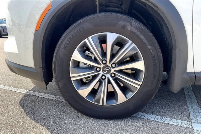Used 2023 INFINITI QX60 Pure FWD image 5