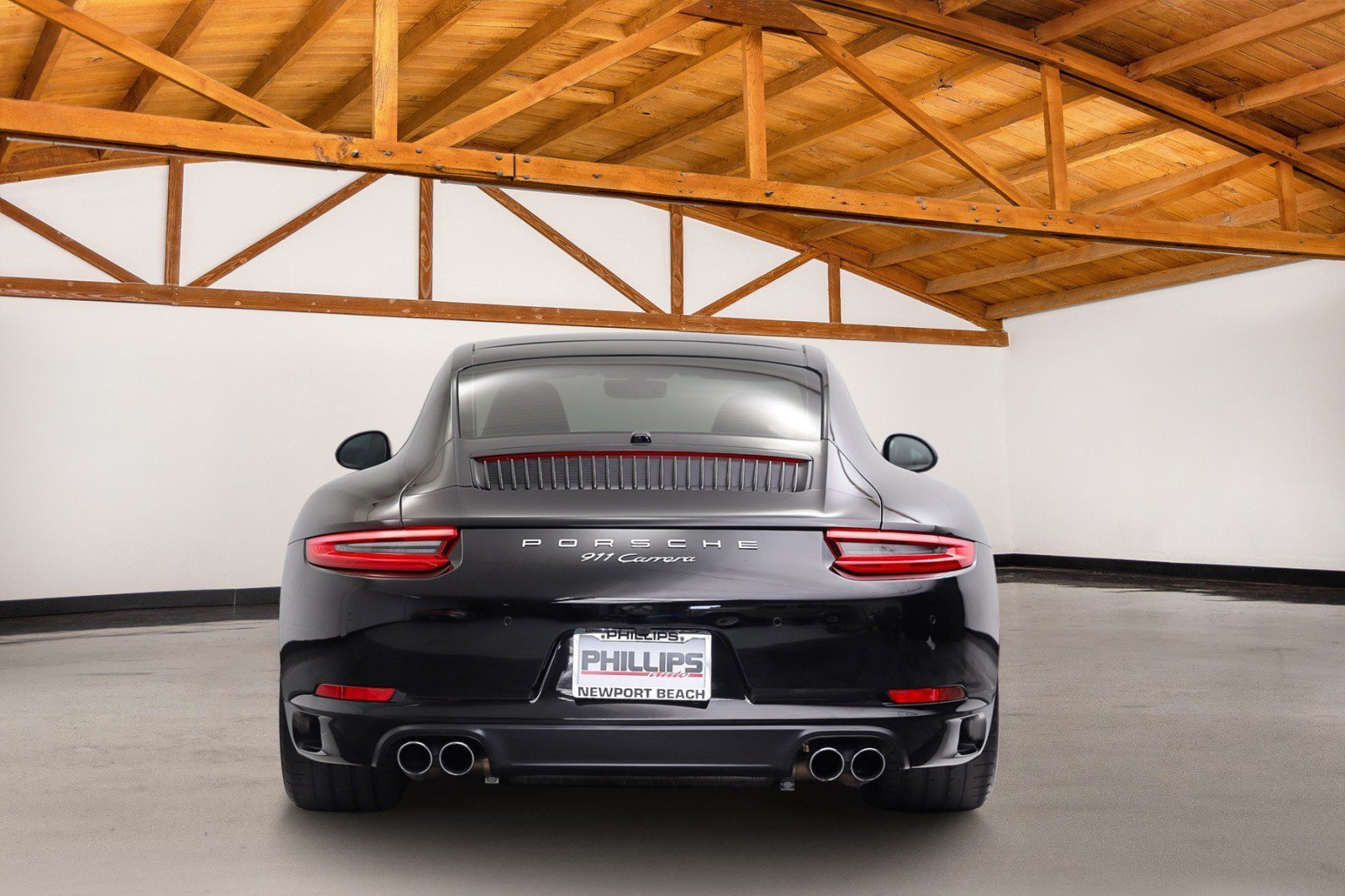 Used 2018 Porsche 911 Carrera RWD image 4