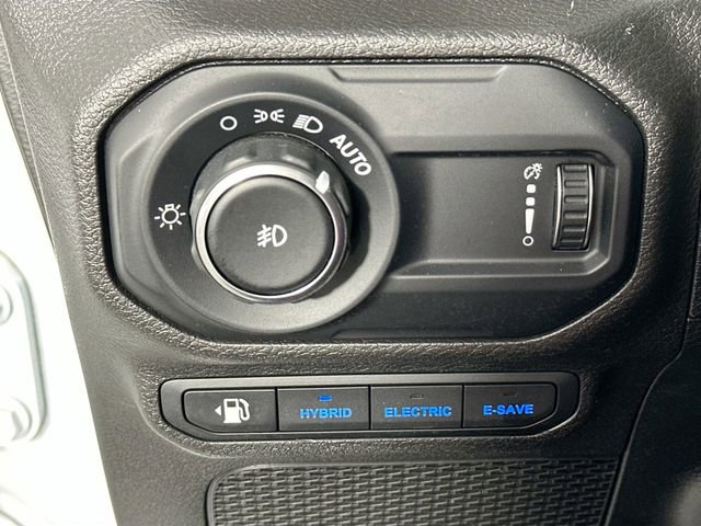 Used 2023 Jeep Wrangler Unlimited Rubicon 4xe w/ Cold Weather Group AWD/4WD image 10