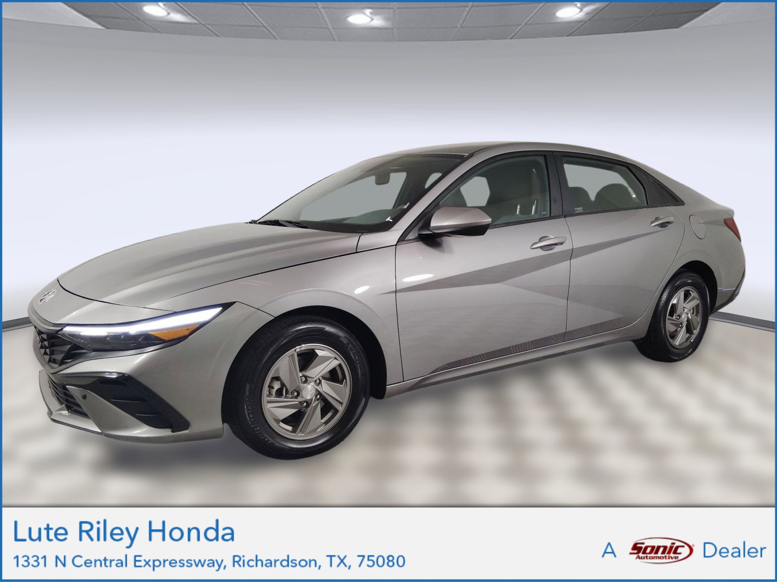 Used 2025 Hyundai Elantra SE