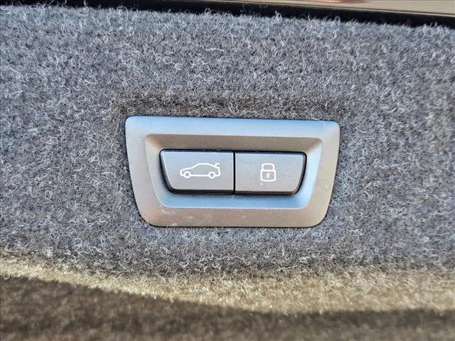 Certified 2025 BMW i5 eDrive40i w/ Premium Package image 8