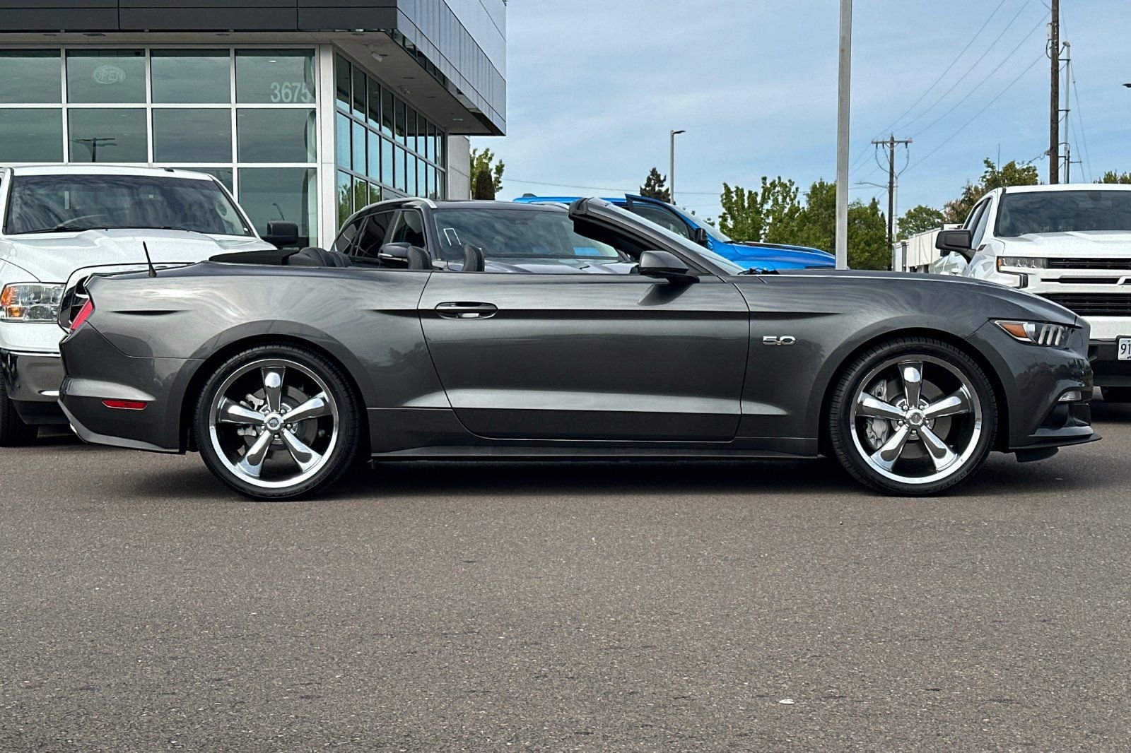 Used 2015 Ford Mustang GT Premium image 3