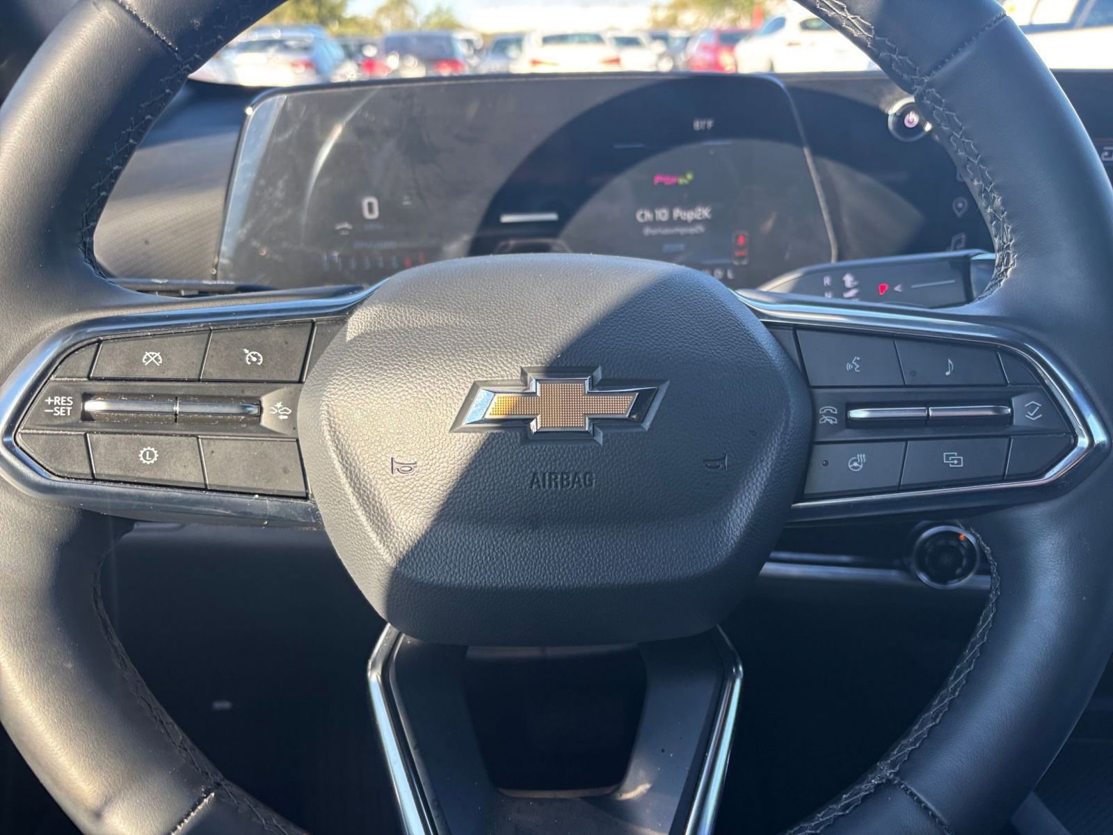 Used 2025 Chevrolet Equinox LT image 27