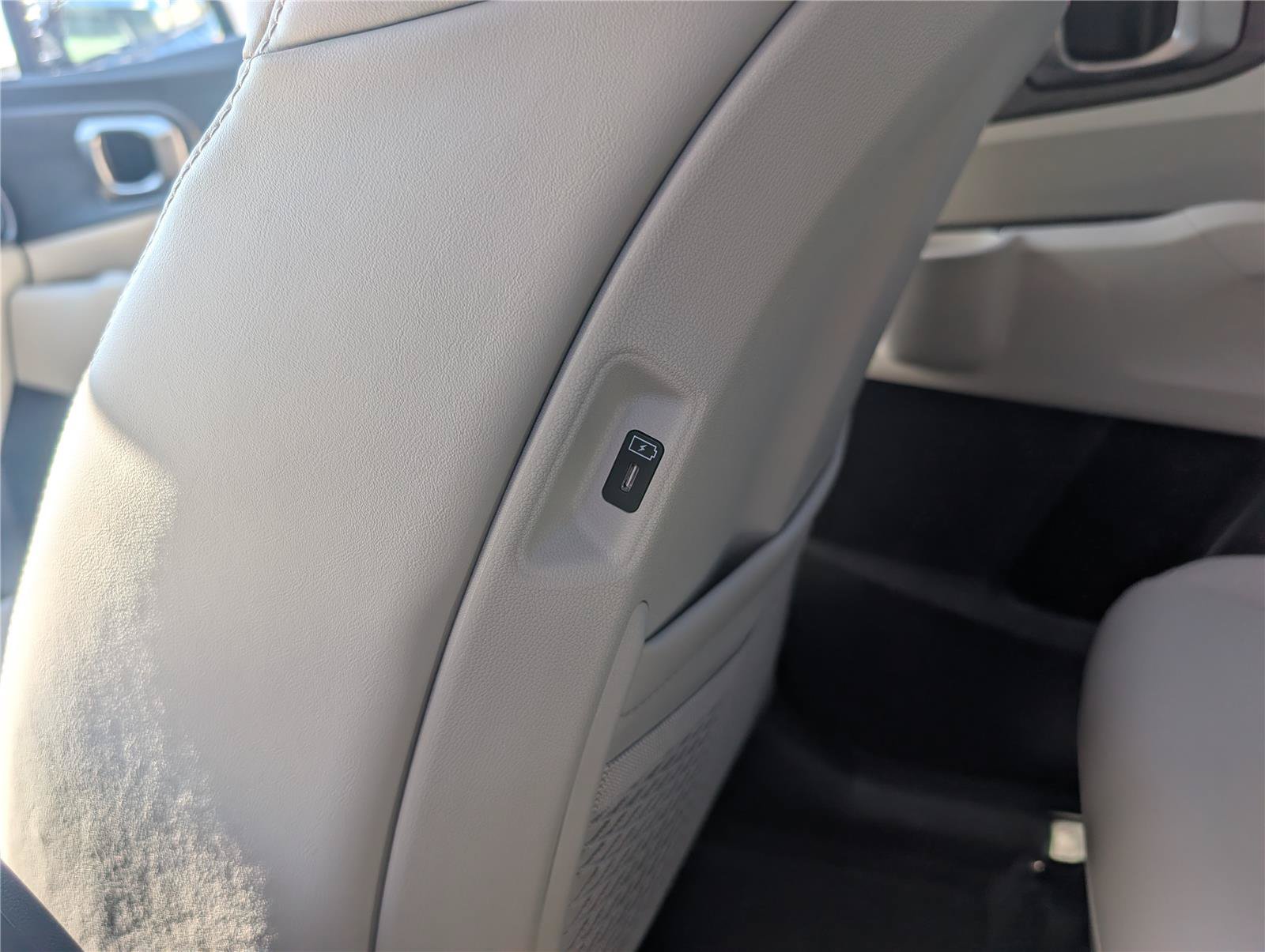Used 2025 Kia Sorento X-Line EX AWD/4WD image 19