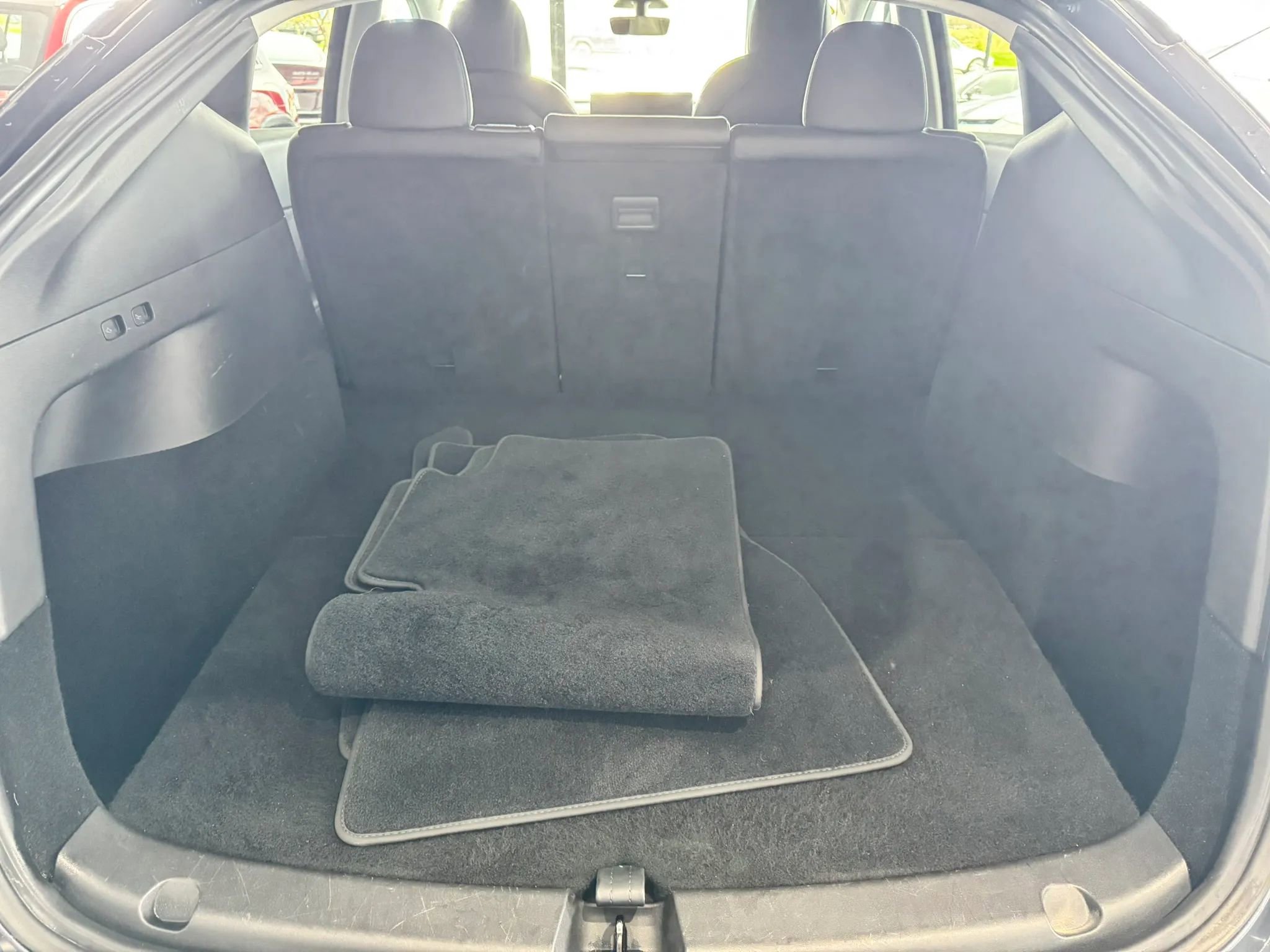 Used 2020 Tesla Model Y Long Range image 21