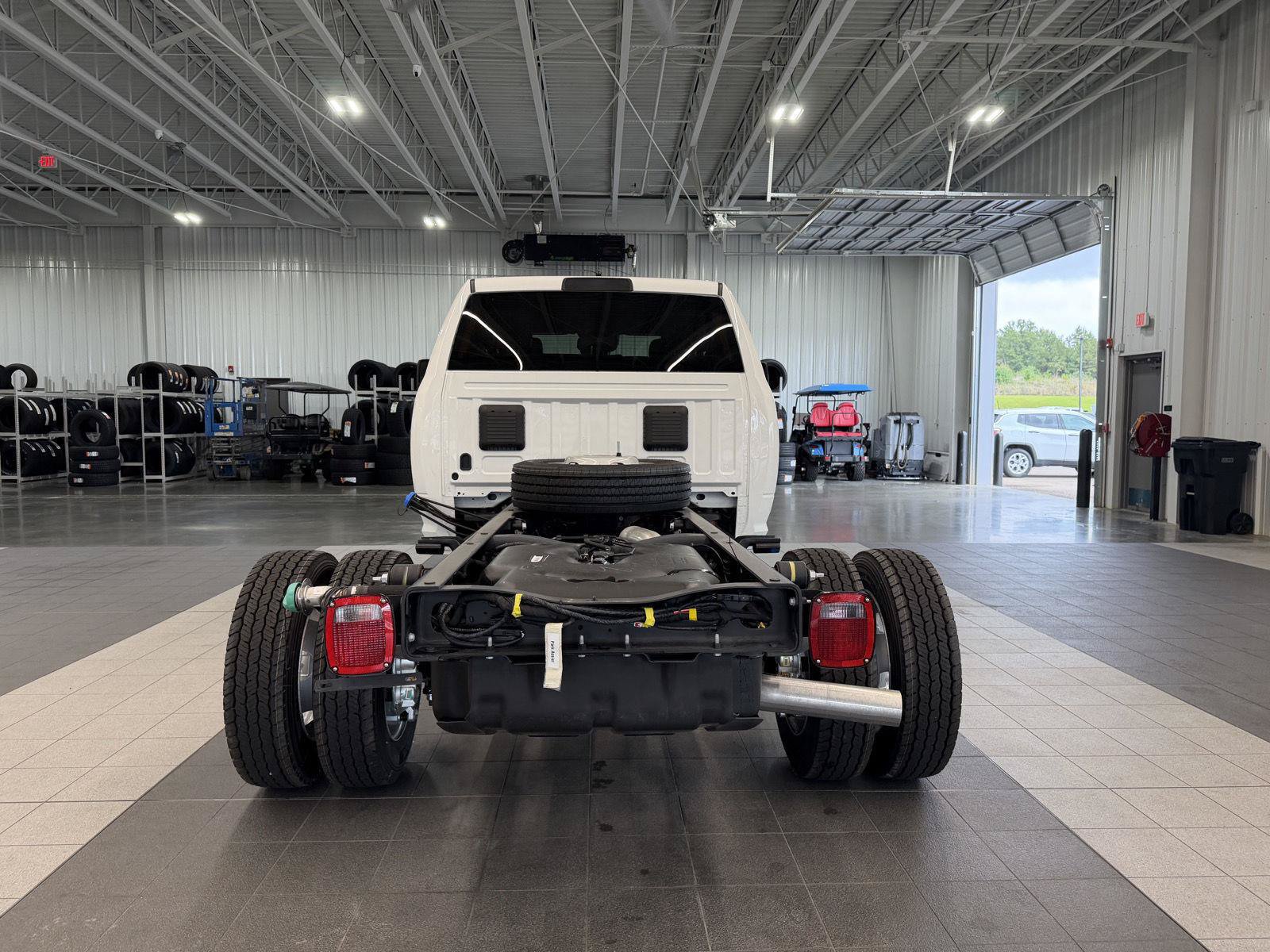 New 2026 RAM 4500 Tradesman AWD/4WD image 6