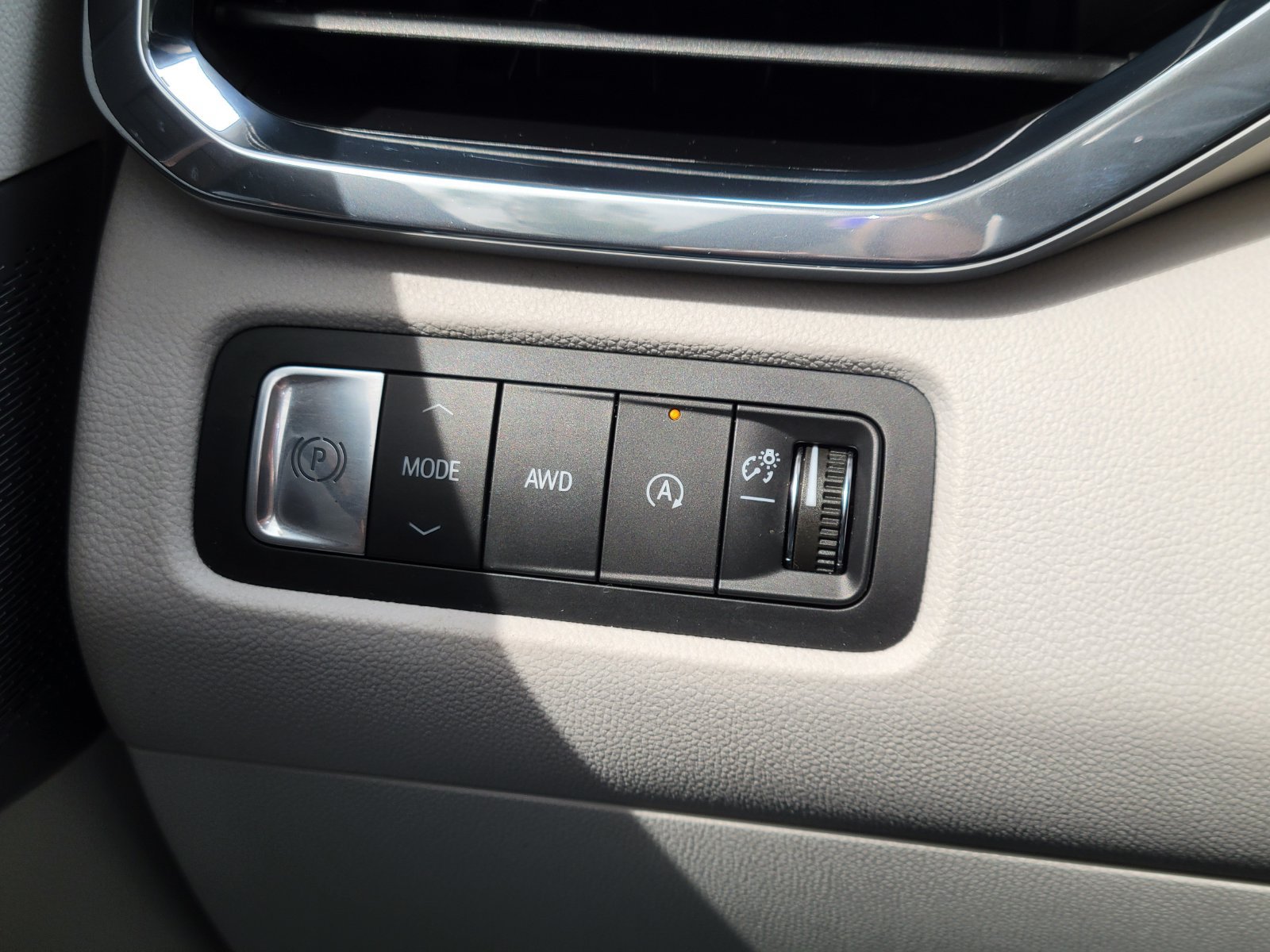 Used 2024 GMC Acadia Denali w/ Super Cruise Package AWD/4WD image 16