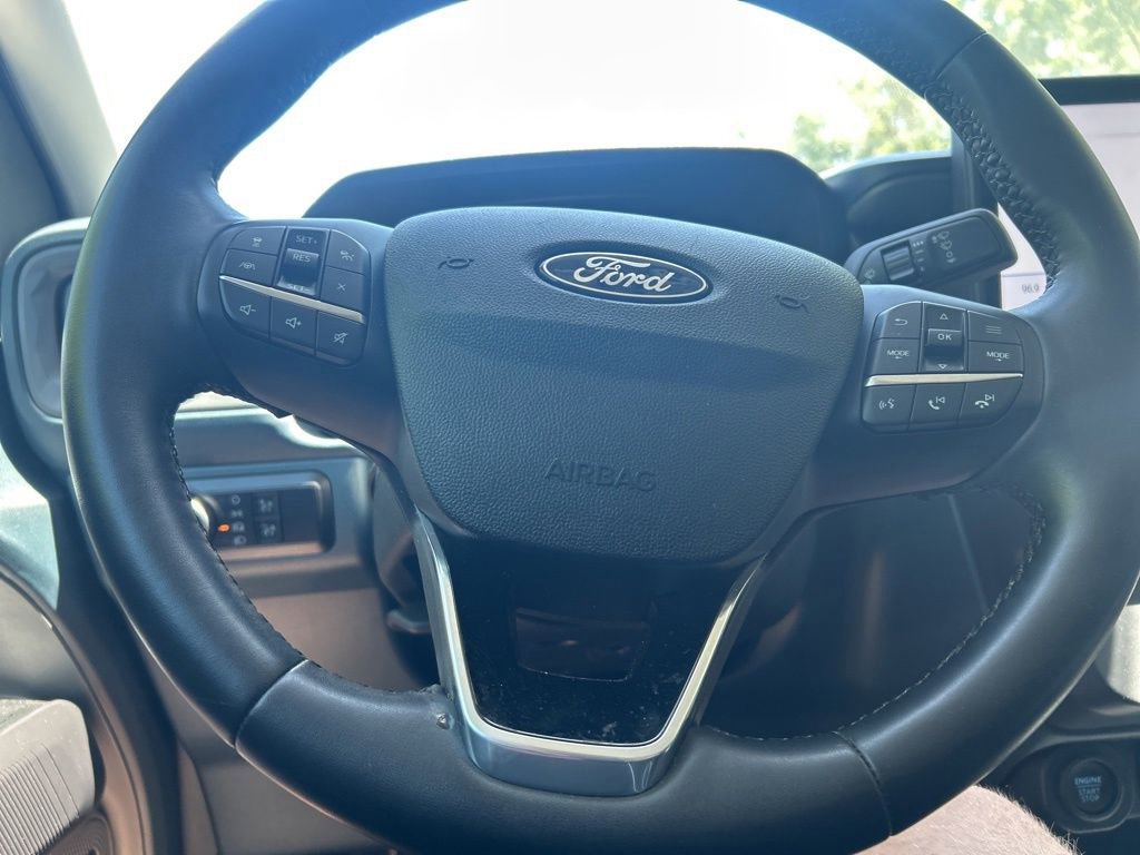 Used 2025 Ford Maverick Lariat w/ Black Appearance Package AWD/4WD image 10