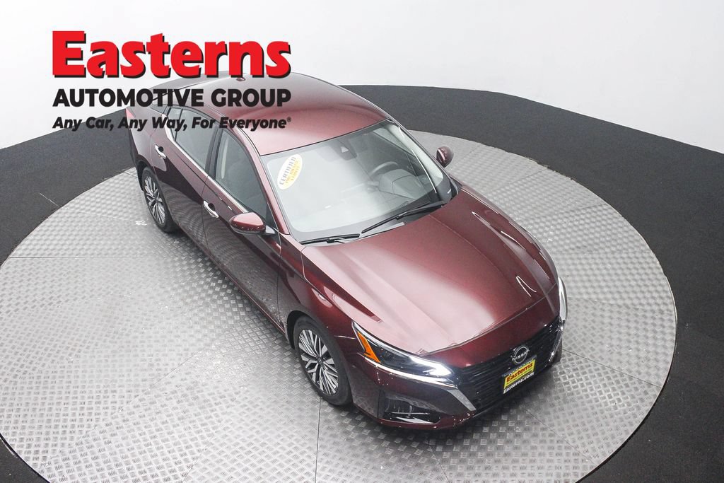 Used 2023 Nissan Altima 2.5 SV FWD image 3