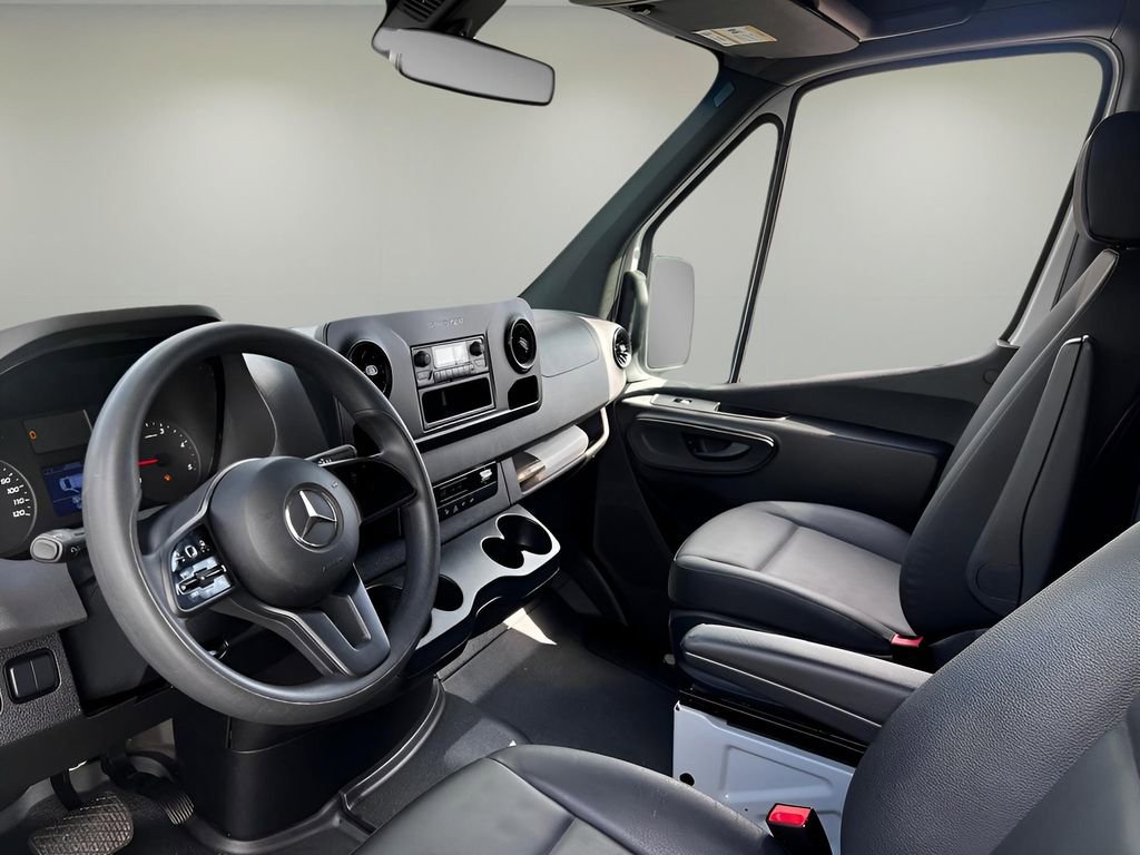 Used 2022 Mercedes-Benz Sprinter 144 Cargo image 10