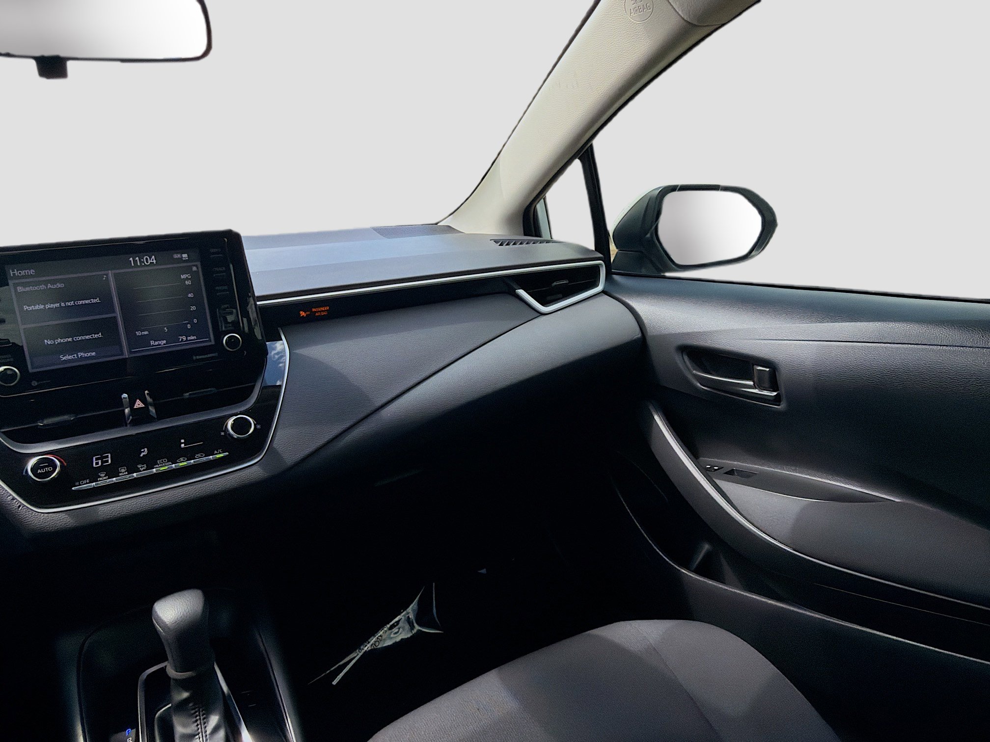 Used 2022 Toyota Corolla LE image 21