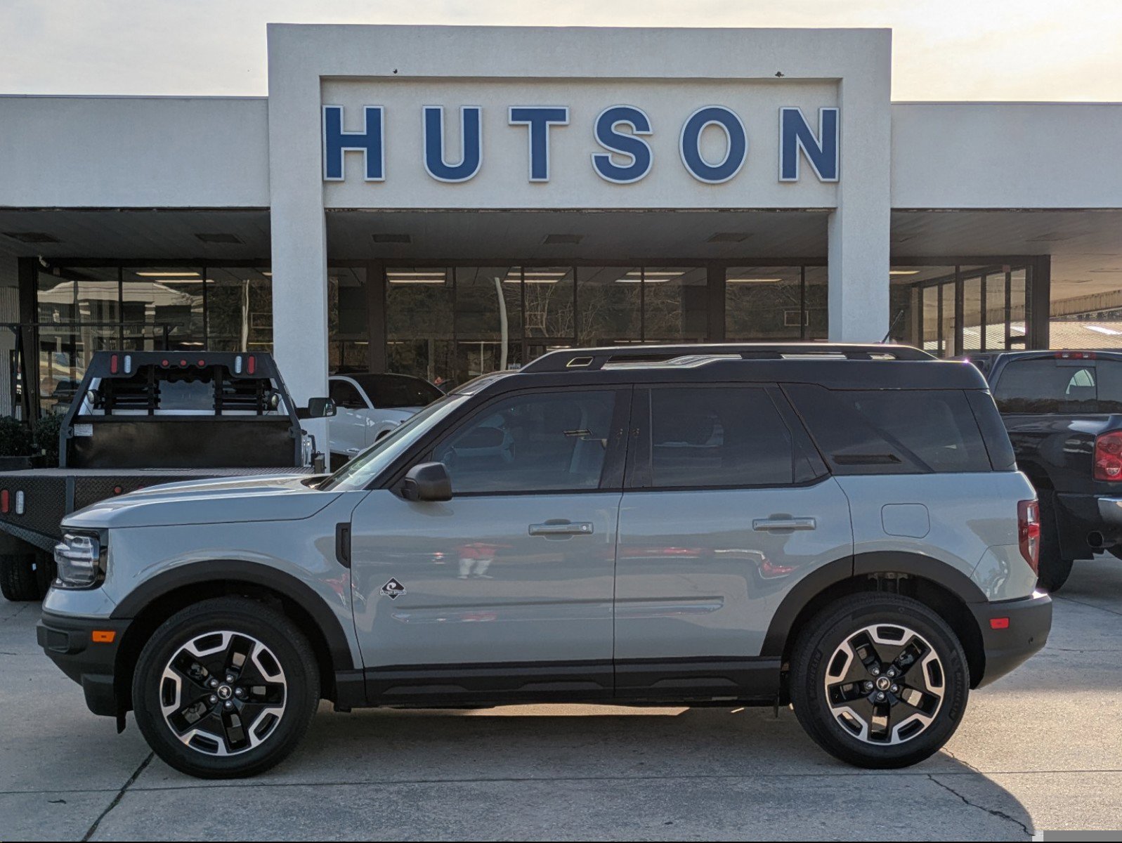 Used 2022 Ford Bronco Sport Outer Banks w/ Tech Package image 1