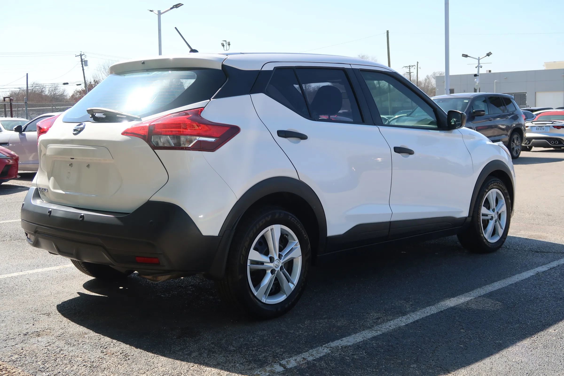 Used 2020 Nissan Kicks S FWD image 14