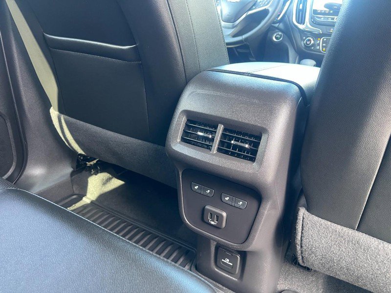 Used 2024 Chevrolet Equinox Premier AWD/4WD image 13