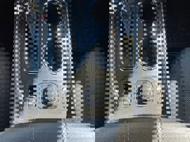 Used 2022 Chevrolet Traverse LT image 19