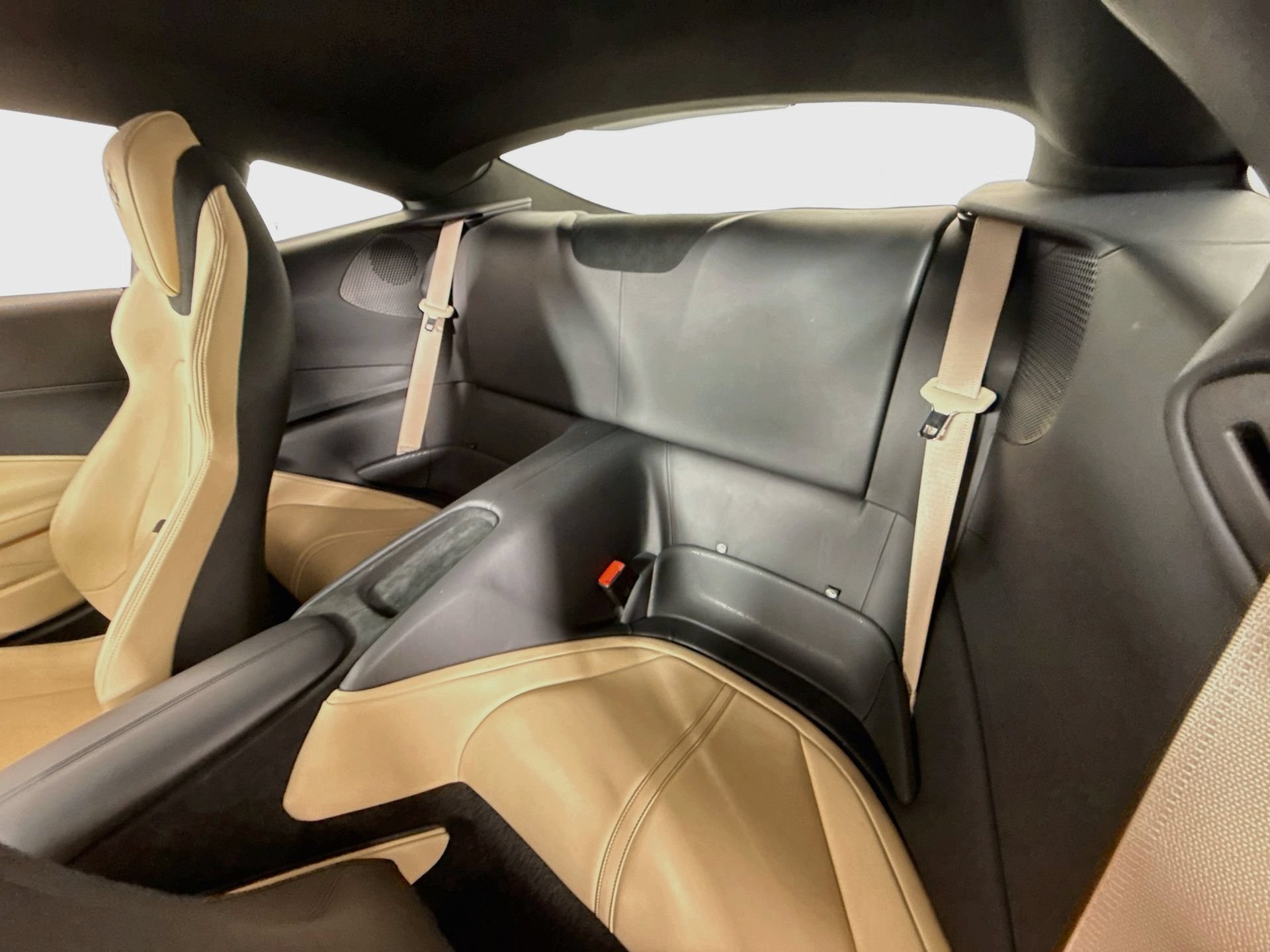 Certified 2021 Ferrari Roma RWD image 19