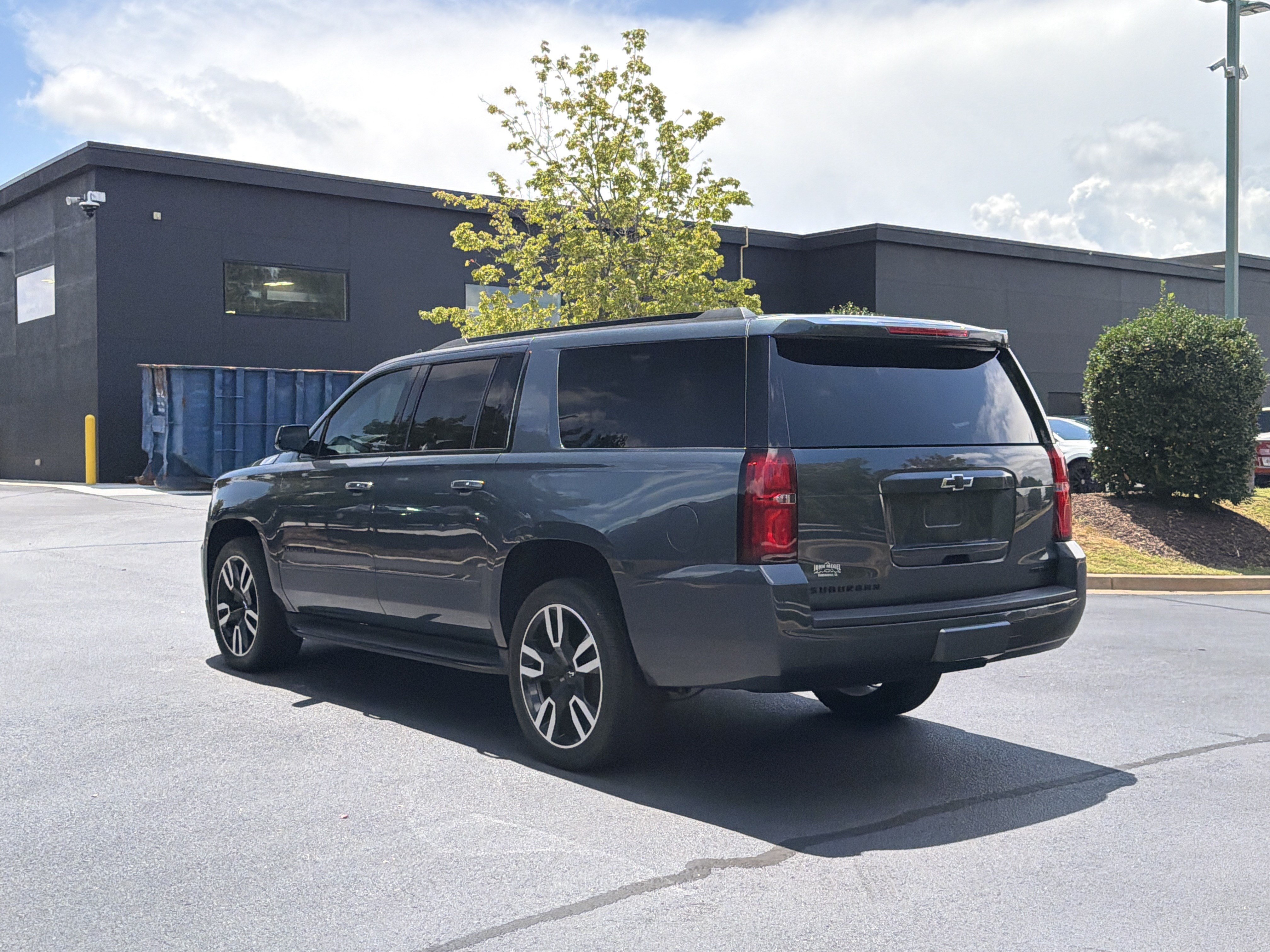 Used 2019 Chevrolet Suburban Premier AWD/4WD image 13