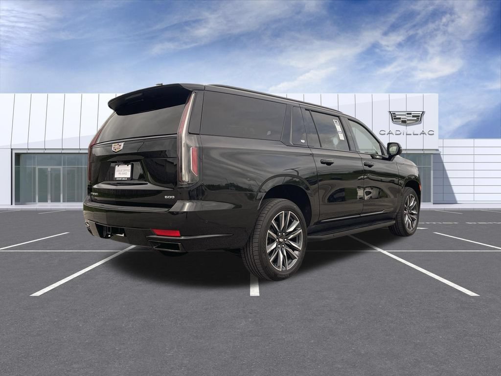 Used 2024 Cadillac Escalade ESV Sport AWD/4WD image 8
