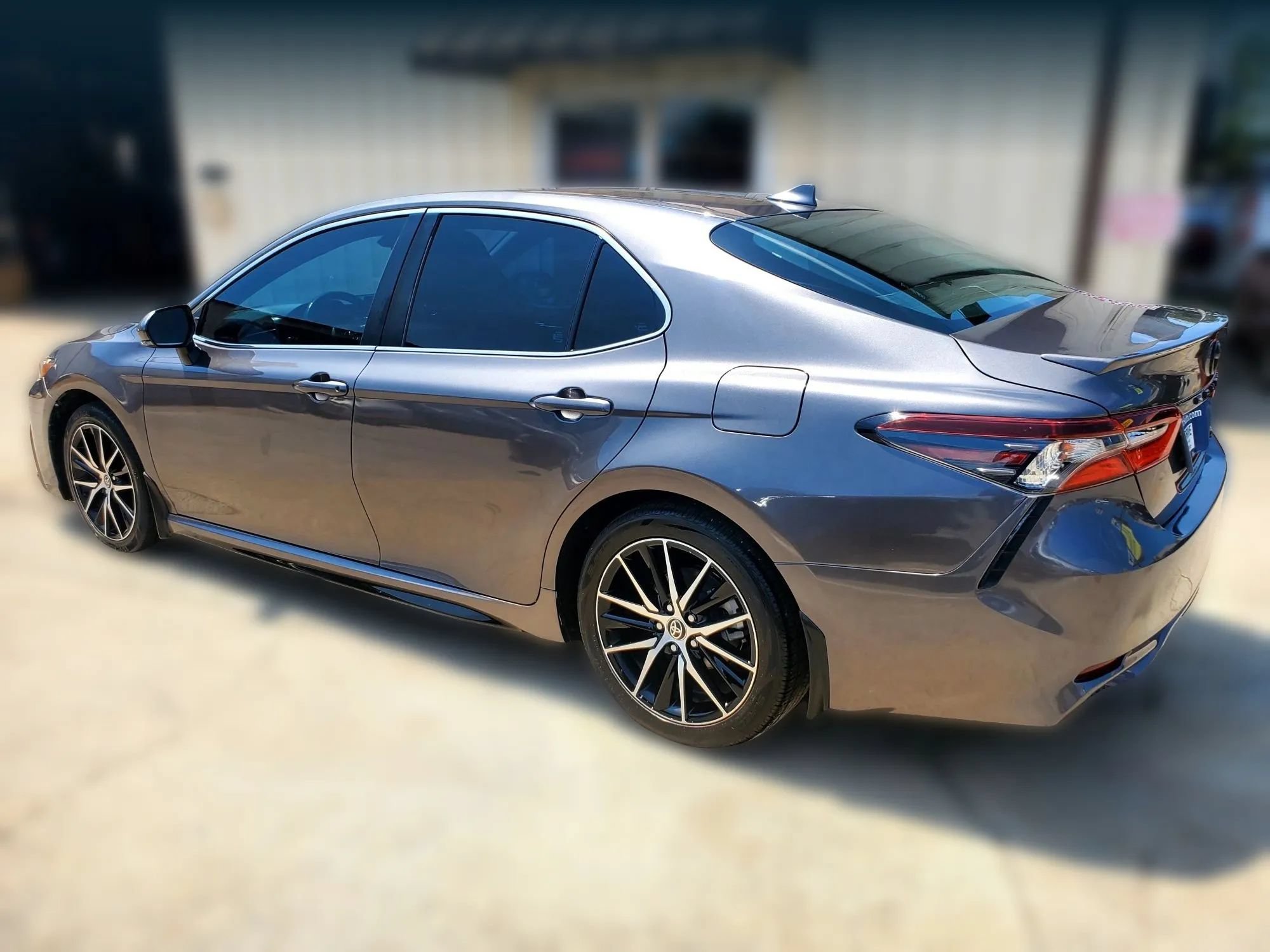 Used 2022 Toyota Camry SE FWD image 8