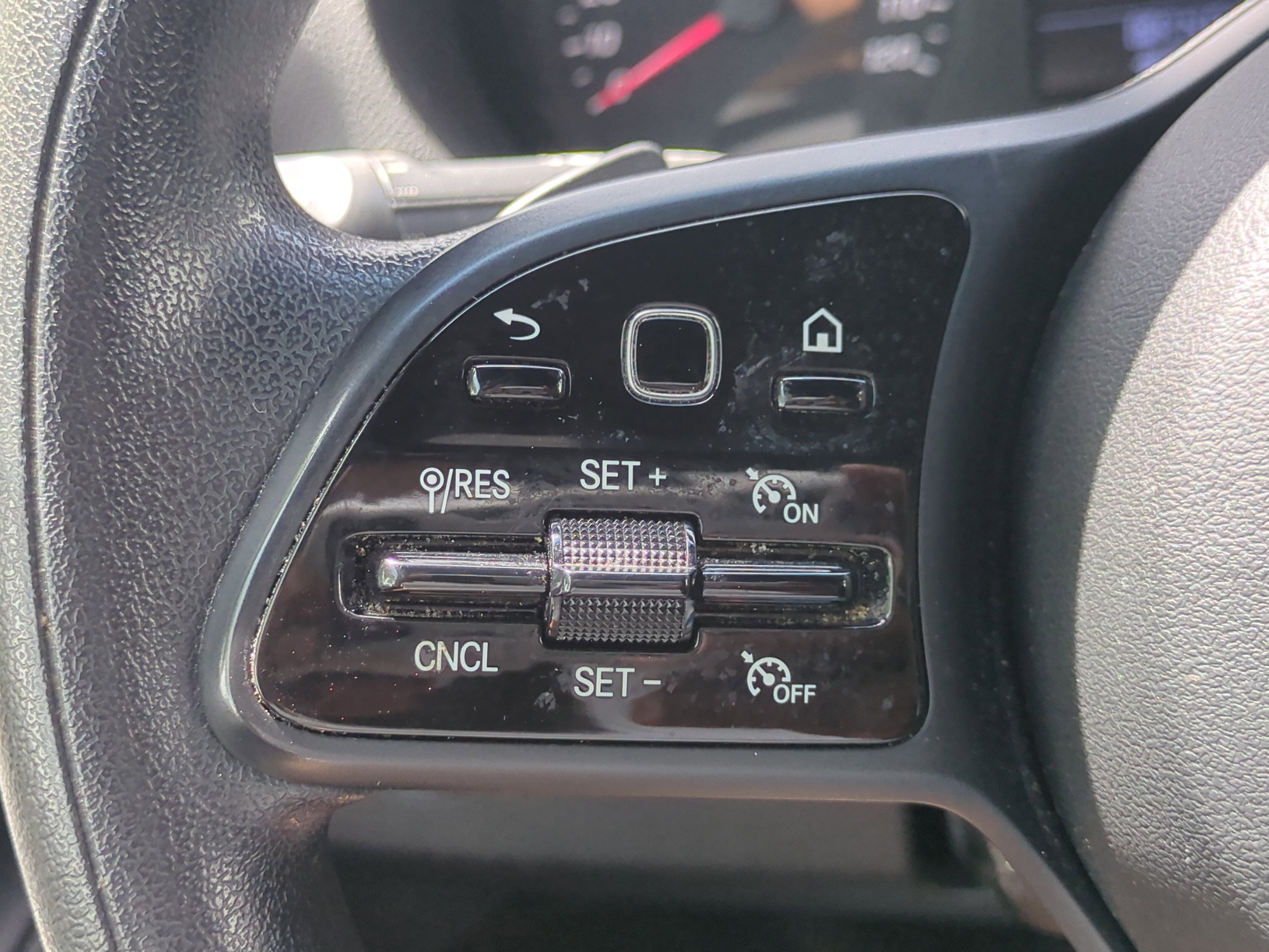 Used 2022 Mercedes-Benz Sprinter 2500 image 25