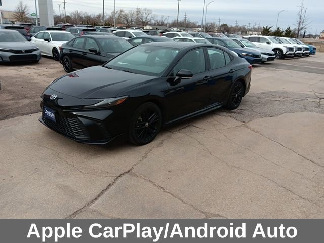 Used 2025 Toyota Camry SE image 8