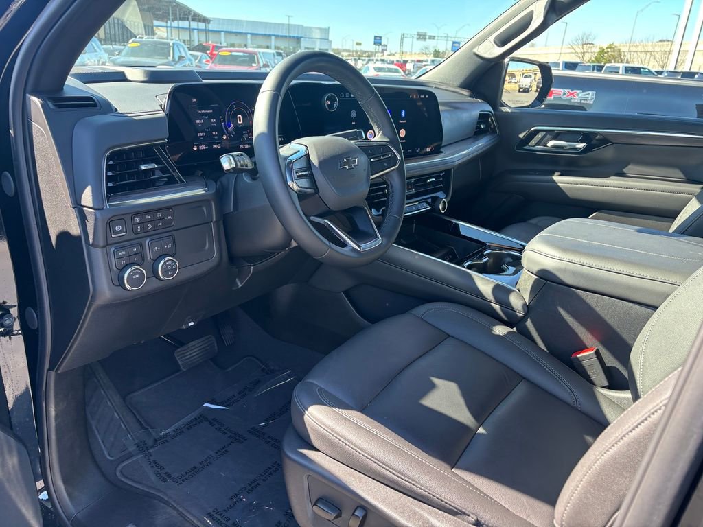 Certified 2025 Chevrolet Suburban Z71 image 7