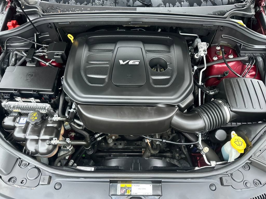 Used 2017 Jeep Grand Cherokee Overland w/ Jeep Active Safety Group image 29